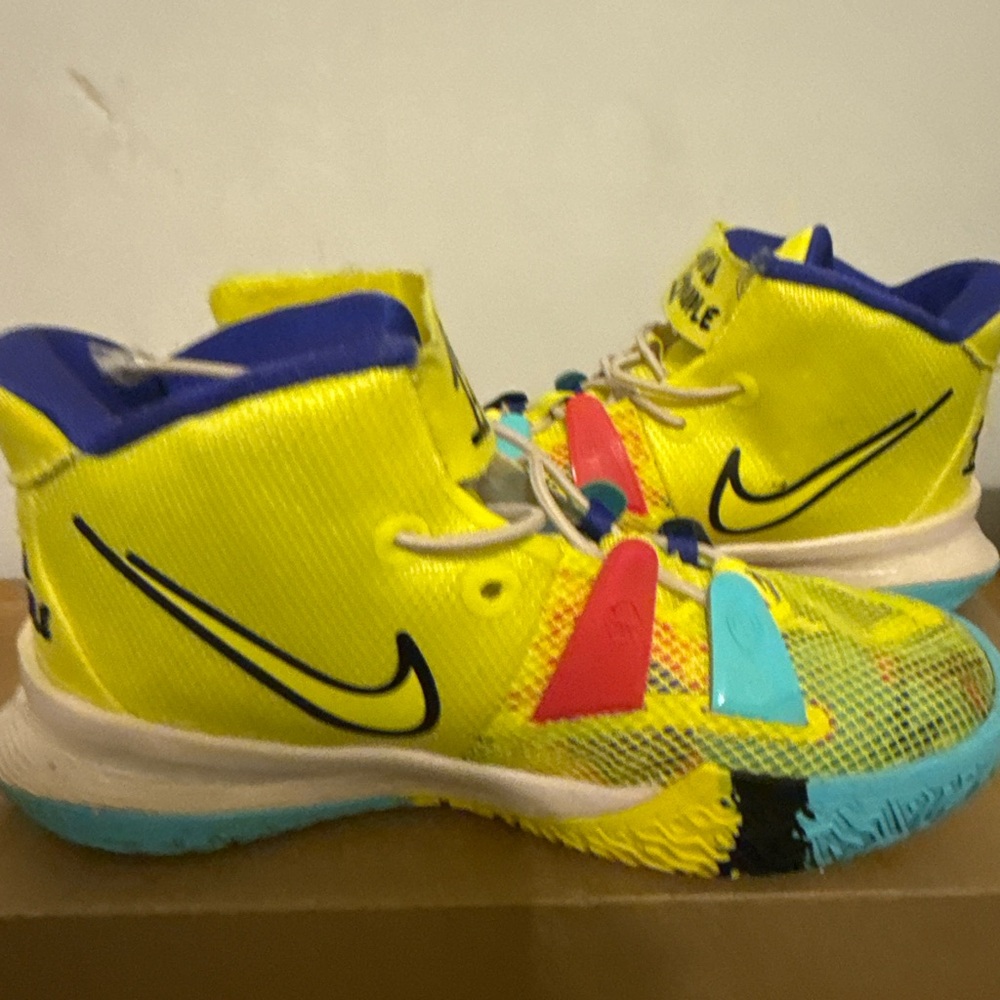 Nike Kyrie 7 “1 World 1 People” (PS 12C)